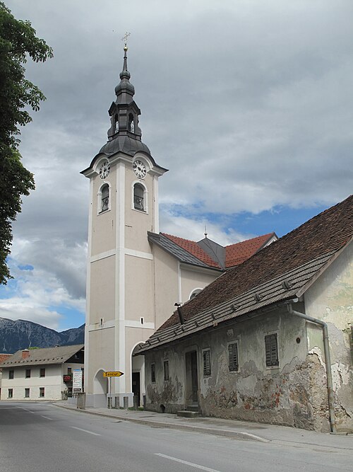 File:Visoko, kerk foto8 2011-07-20 16.01.jpg
