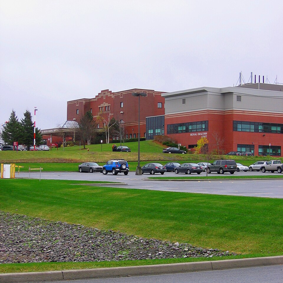 File:CapeBretonRegionalHospital.jpg