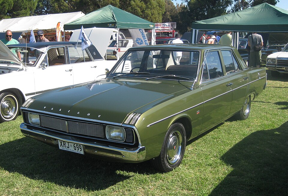 File:Chrysler VG Valiant sedan.JPG