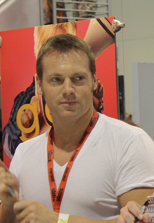 File:Michael Shanks Comic Con 2009.jpg