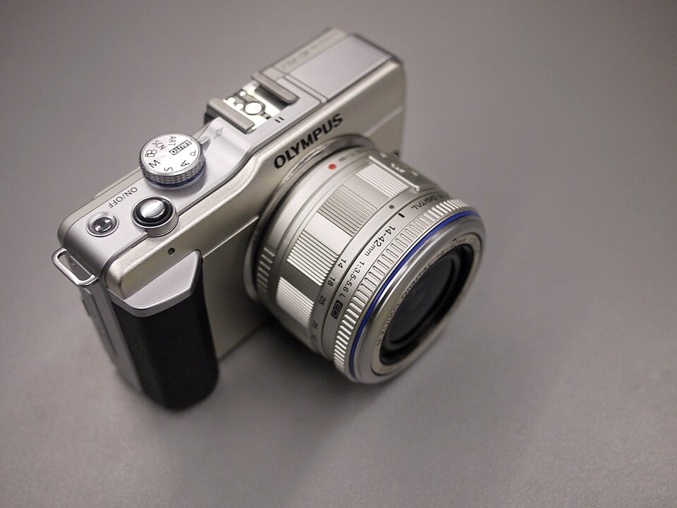 File:Olympus PEN E-PL1.jpg