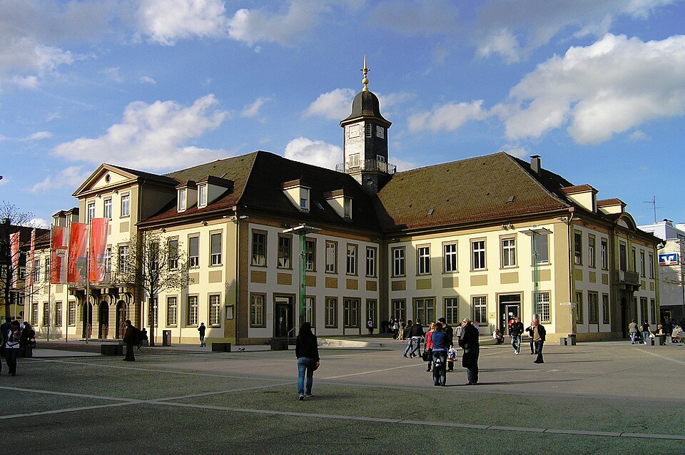 File:Rathaus Göppingen.JPG