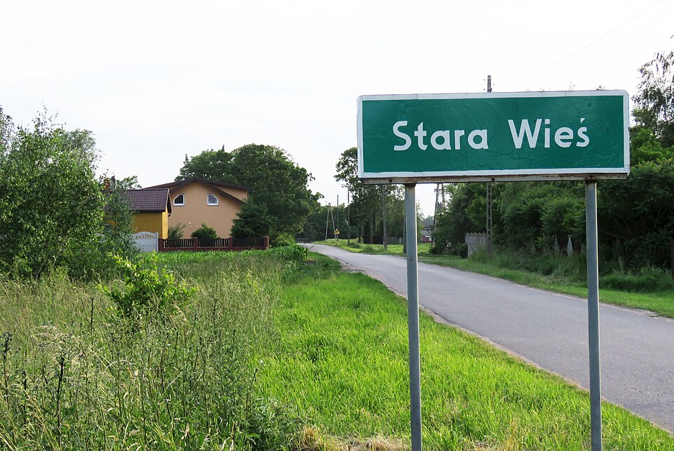 File:STARA WIEŚ pow.Żyrardów 02.jpg