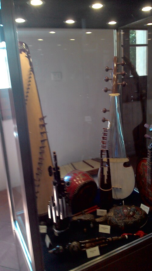 File:Strumenti musicali.jpg