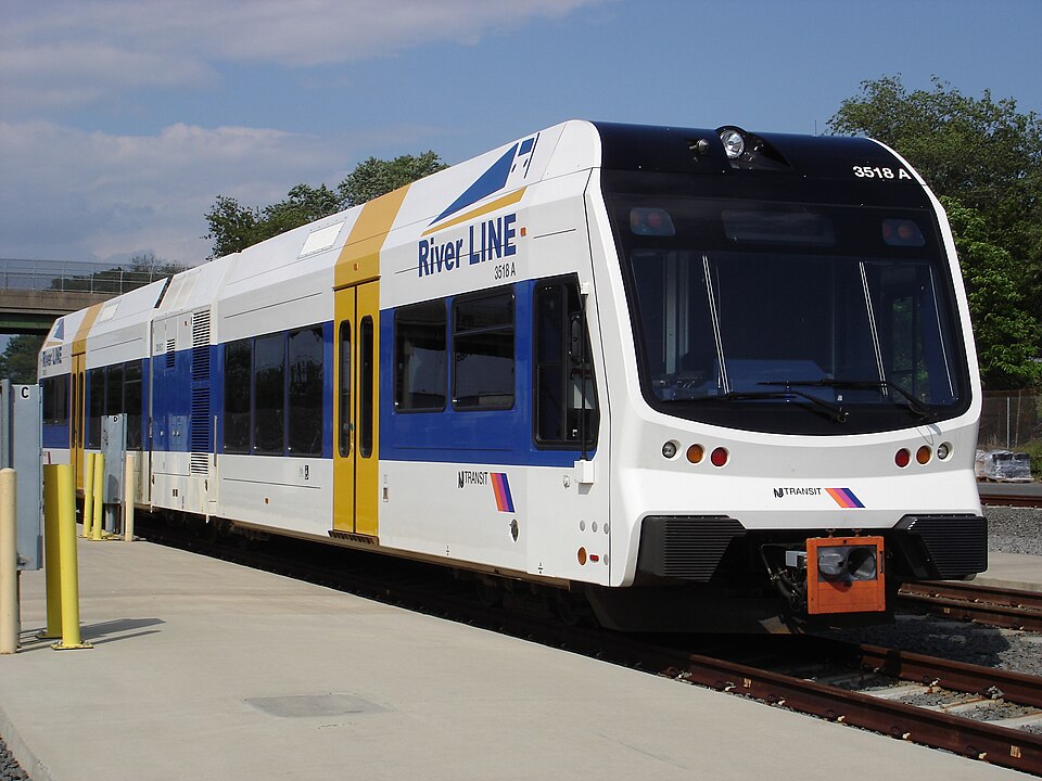 File:Gtw riverline.JPG