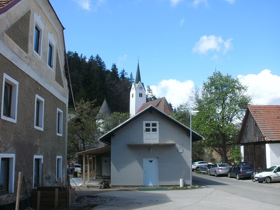 File:Libeliče.jpg