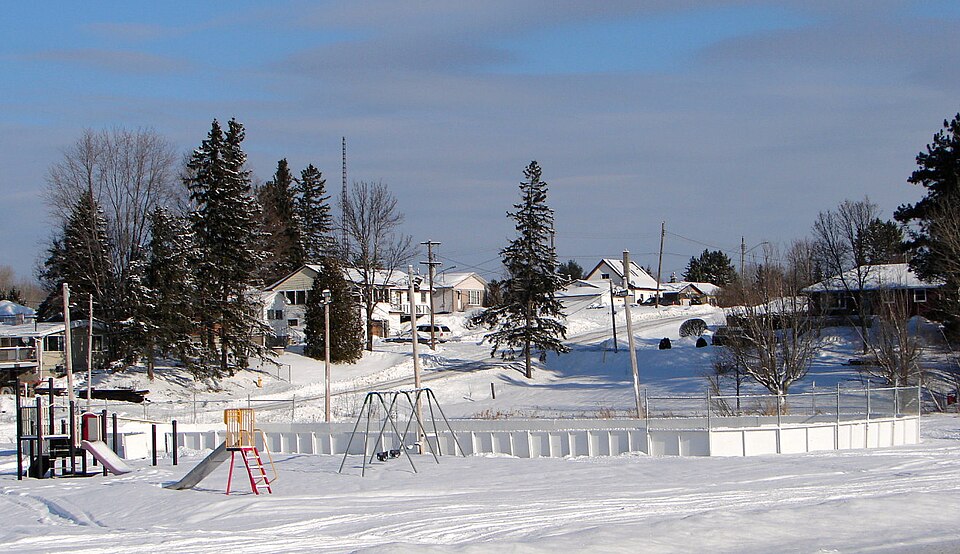 File:Whitefish ON.JPG