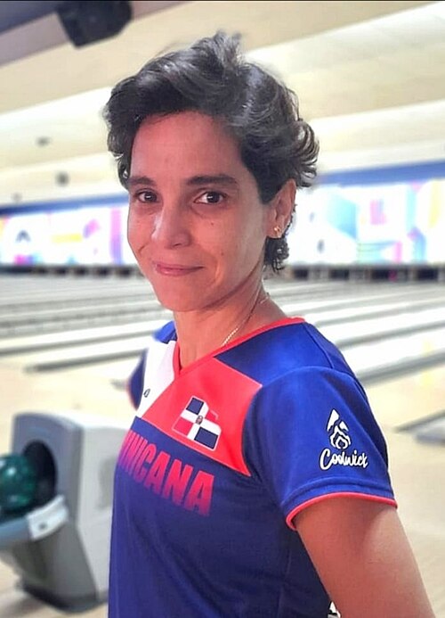 File:Aumi Guerra (Dominican tenpin bowler).jpg