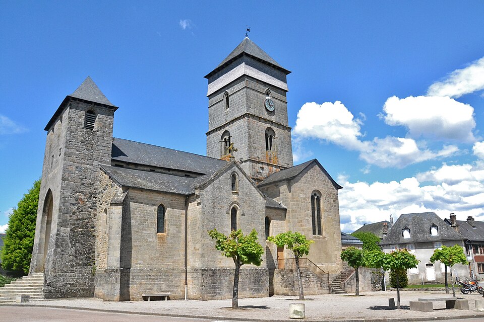 File:Eglise de Chamboulive.JPG