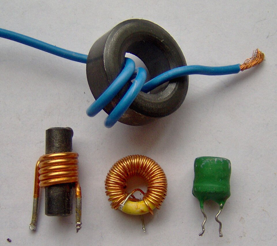File:Electronic component inductors.jpg