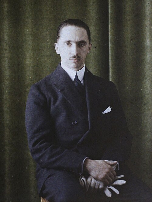 File:Le prince Sixte de Bourbon-Parme.jpg
