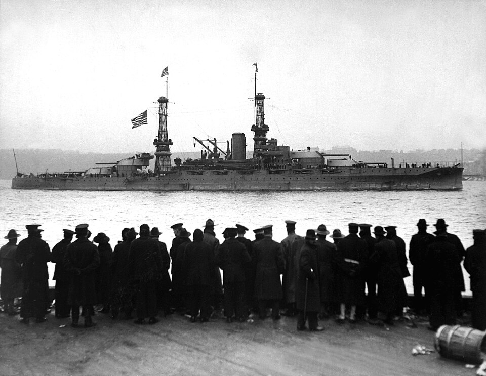File:USS Arizona (BB-39) 1918.jpg