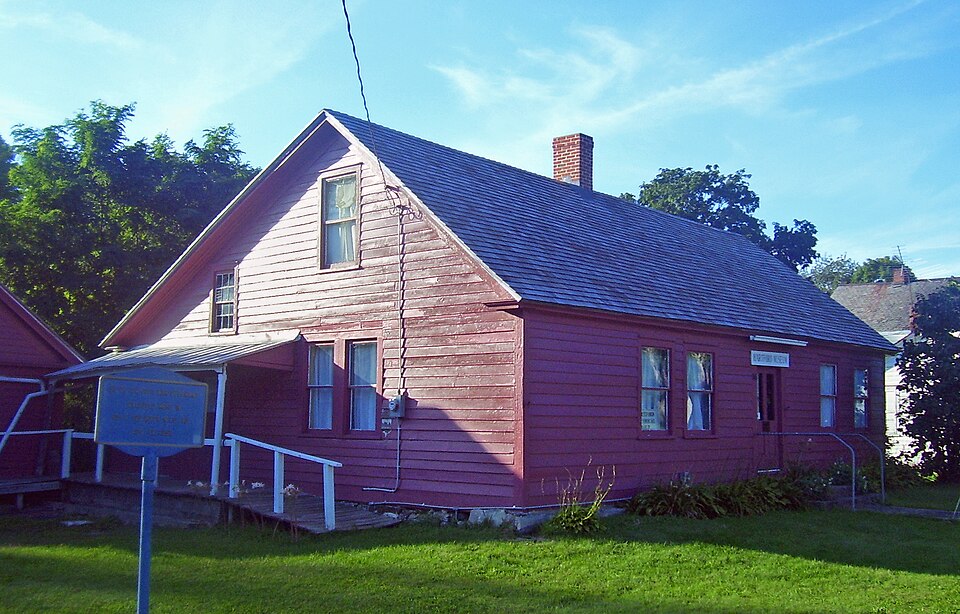File:Hartford Museum, Hartford, NY.jpg