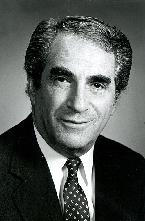 File:Leonard A Rapping898.jpg