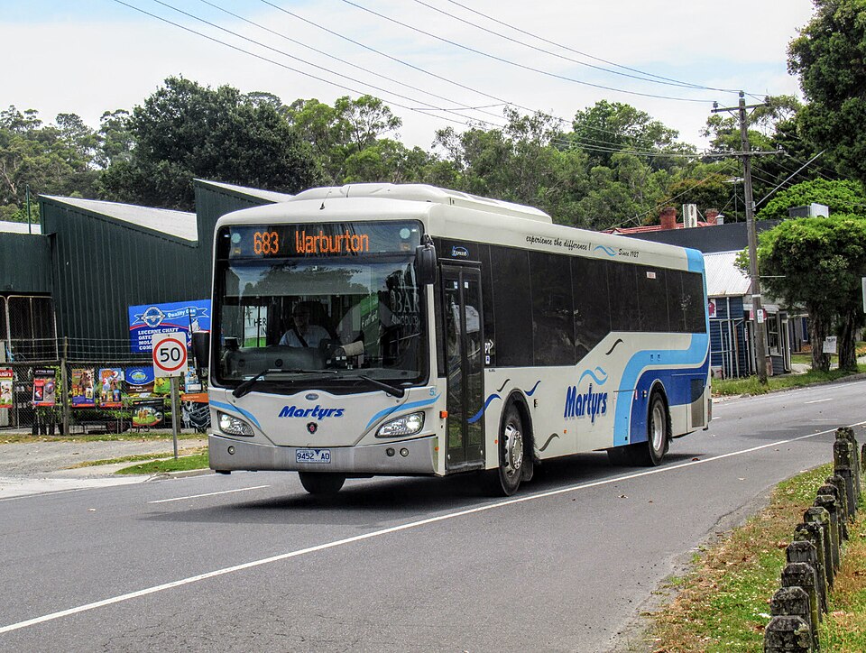 File:Martyrs Bus in Yarra Junction.jpg