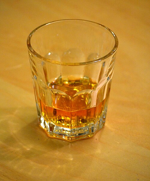 File:Whiskyhogmanay2010.jpg