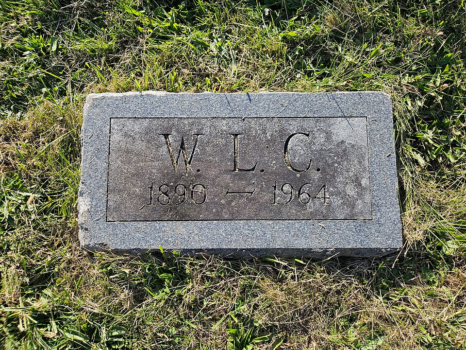 File:William L. Carlisle grave.jpg