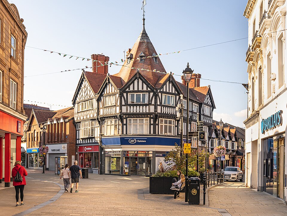File:Wrexham City Centre (cropped).jpg