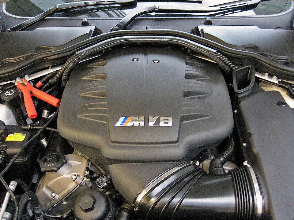 File:BMW S65 Engine.JPG