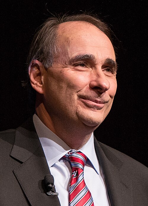 File:David Axelrod in 2015.jpg