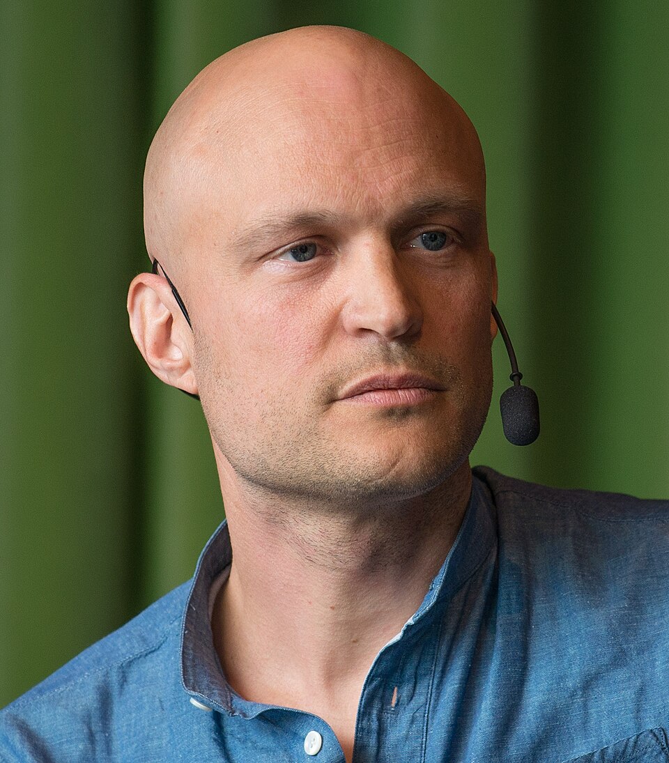 File:Fredrik Önnevall in May 2015.jpg