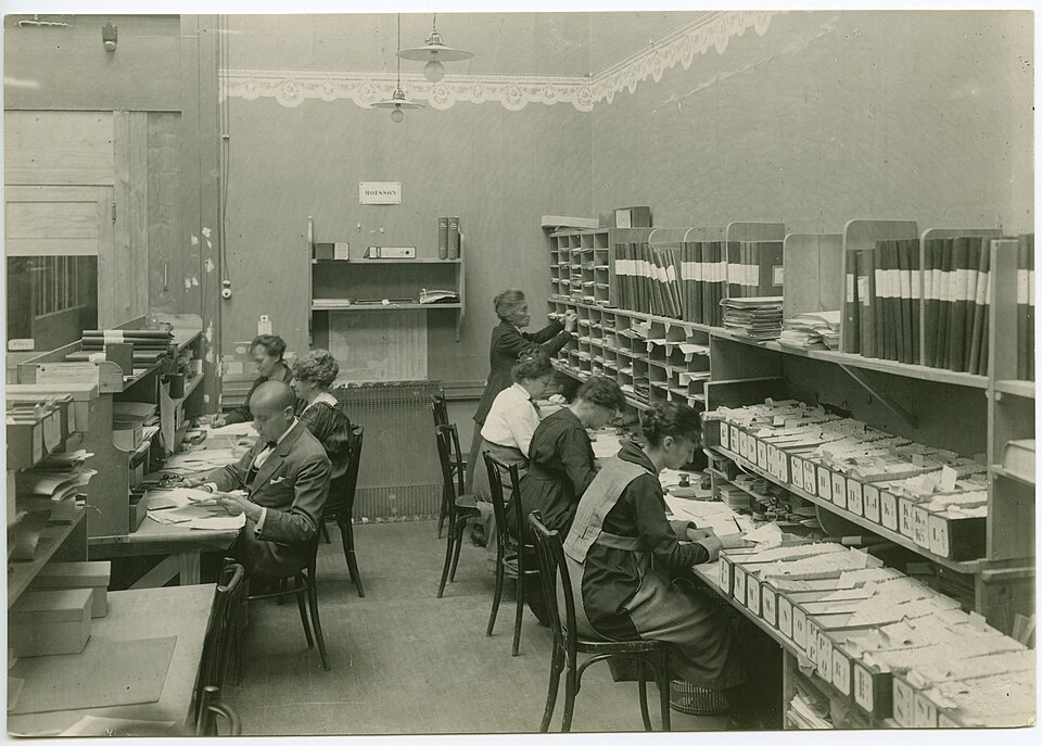 File:War 1914-1918. International Prisoners-of-War Agency.jpg