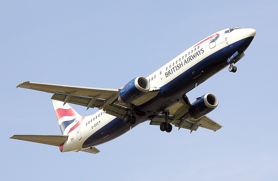 File:Britair.b737-400.g-docp.arp.jpg