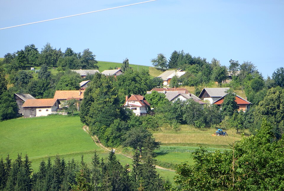 File:Crnec Slovenia.jpg