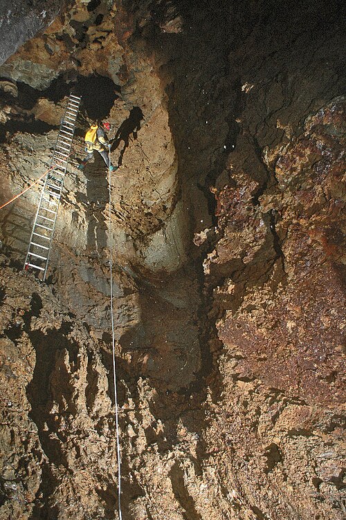 File:Riverbend cave.jpg