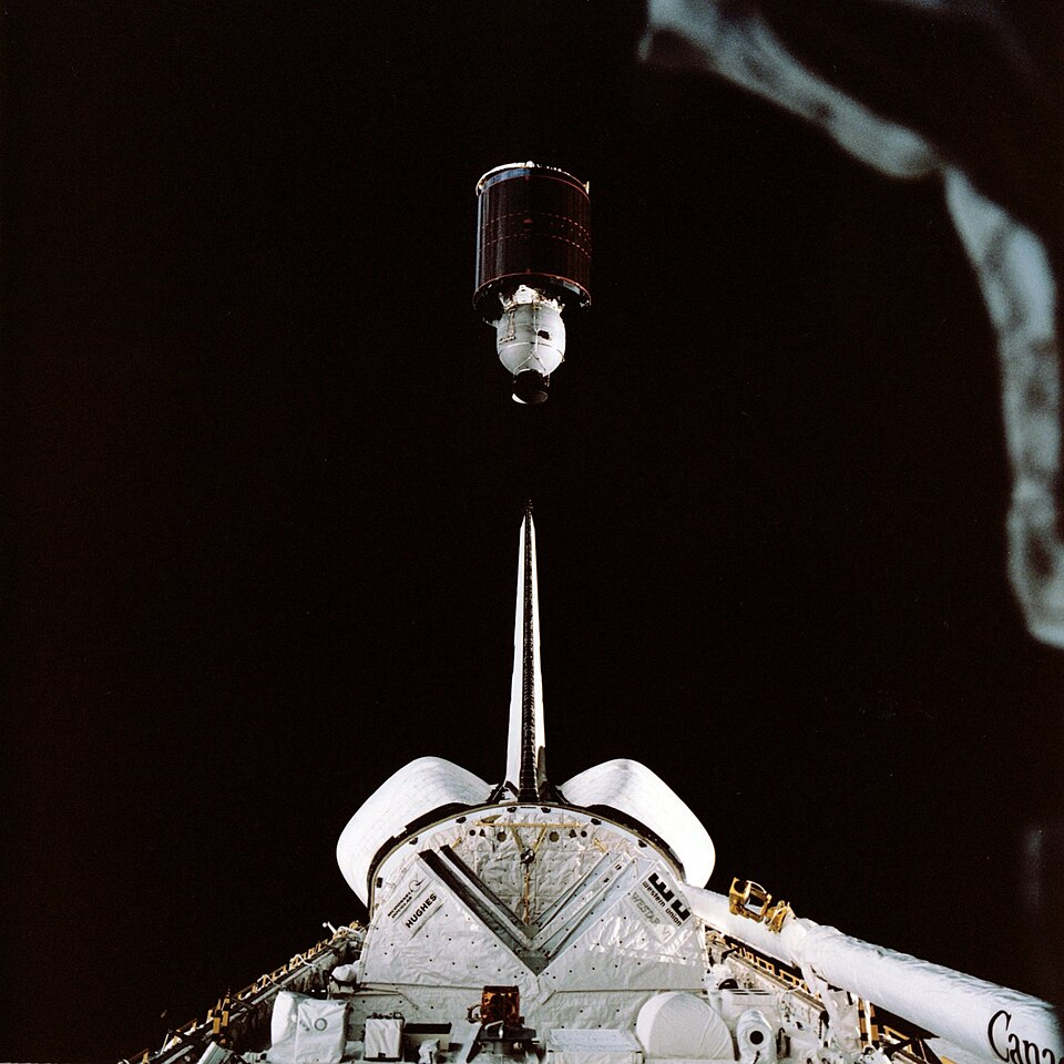 File:STS-41-B Palapa B-2 deployment.jpg