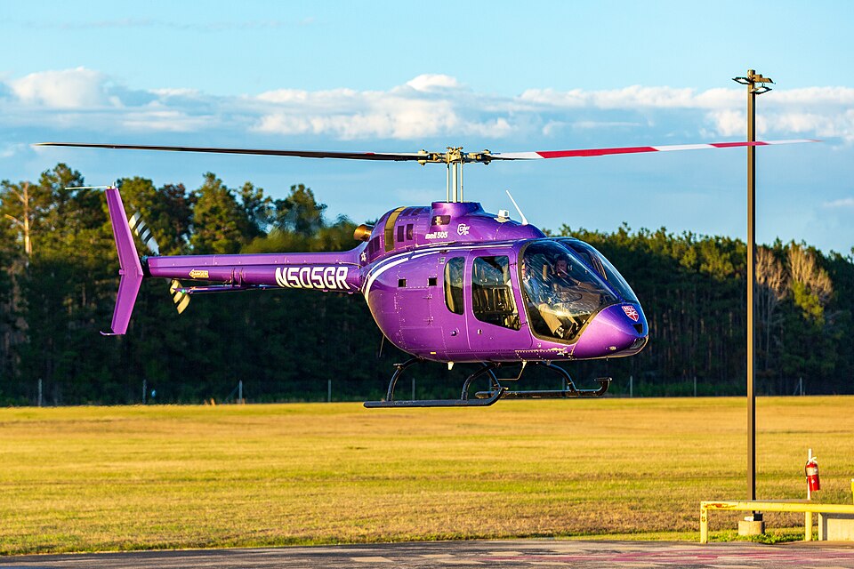 File:Bell 505 (N505GR).jpg