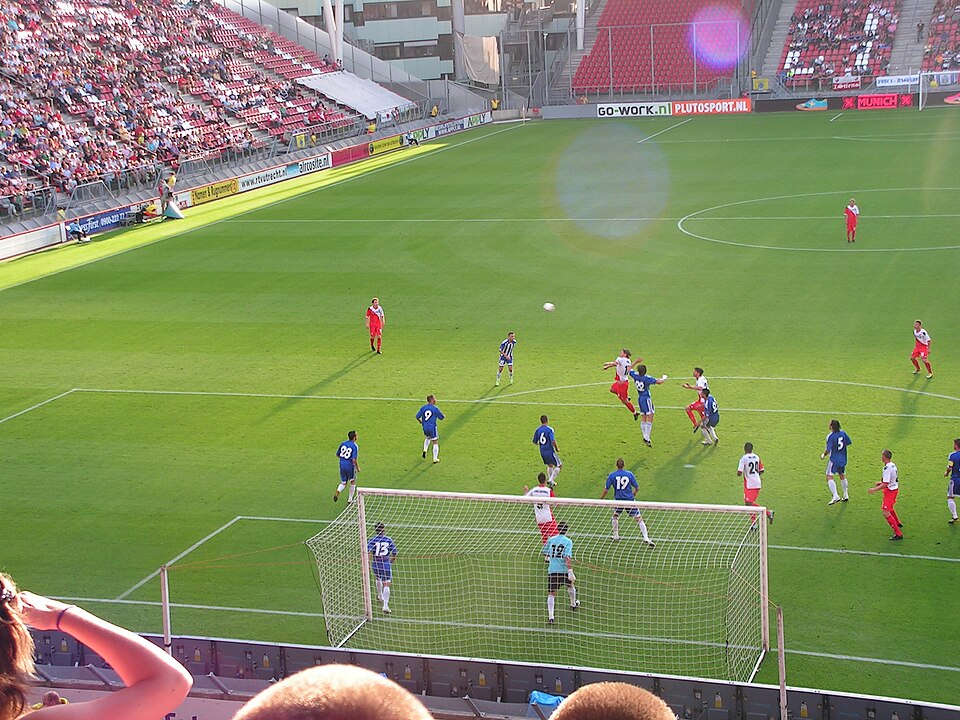 File:FC Utrecht-KF Tirana.jpg