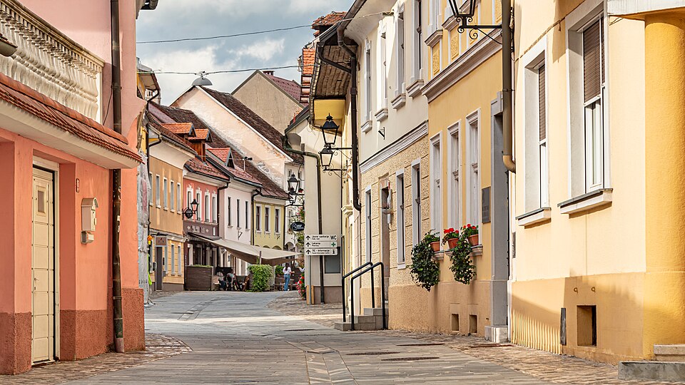 File:Kranj (54212425639).jpg