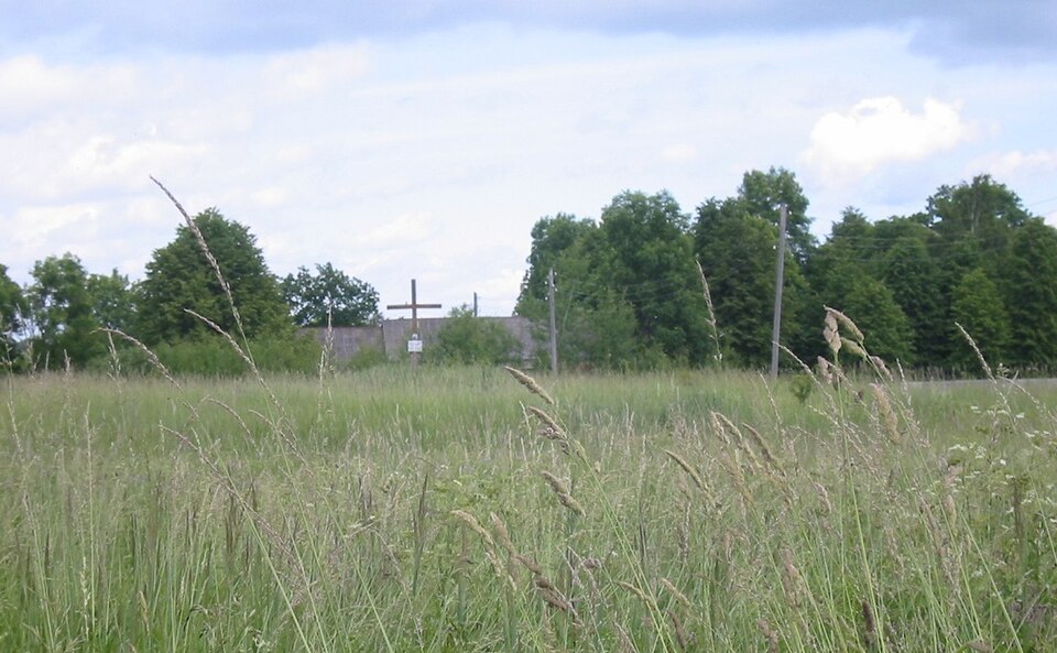 File:Kreuz für die Immanuelkirche Schirwindt.jpg