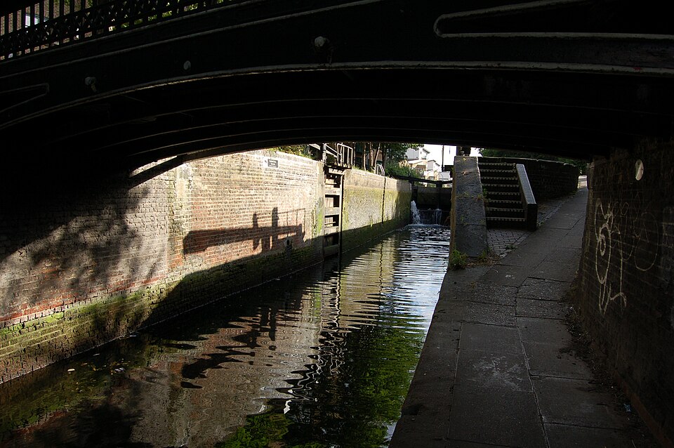 File:Old Ford Upper Lock.jpg
