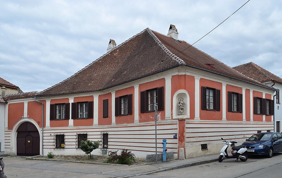 File:Bürgerhaus Wiener Straße 7, Herzogenburg 02.jpg