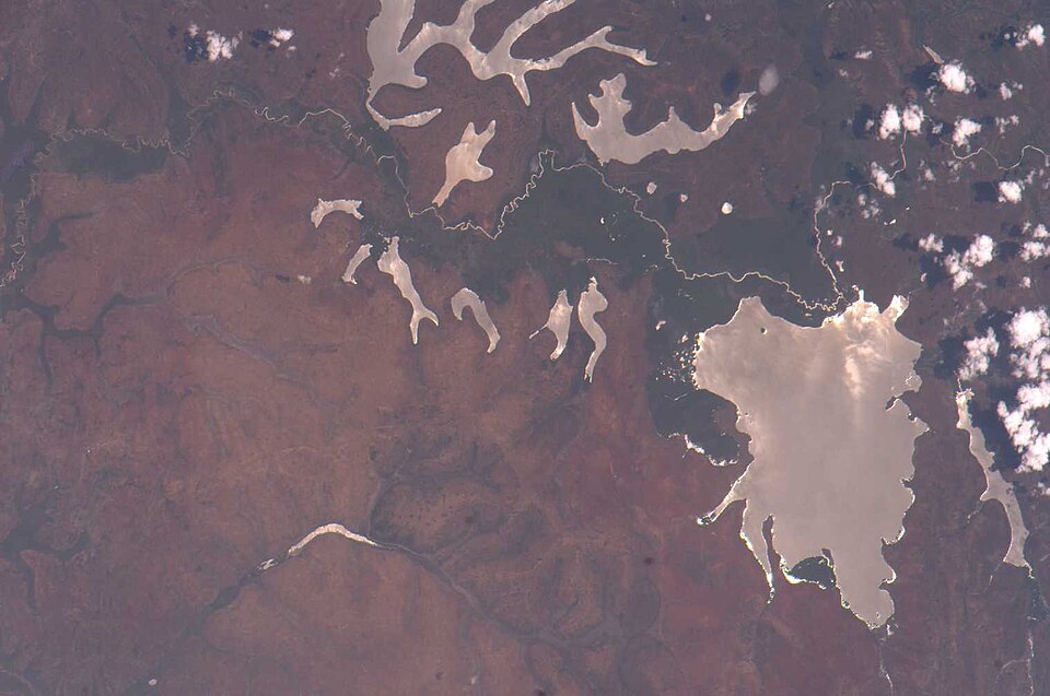 File:ISS012-E-17842 - View of Burundi.jpg