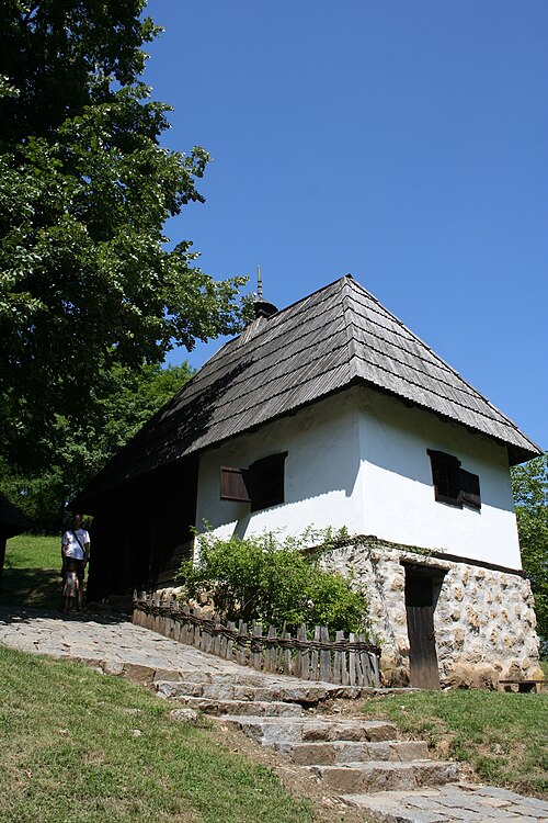 File:Spomen kuća Vuka Karadžića, Tršić022.jpg