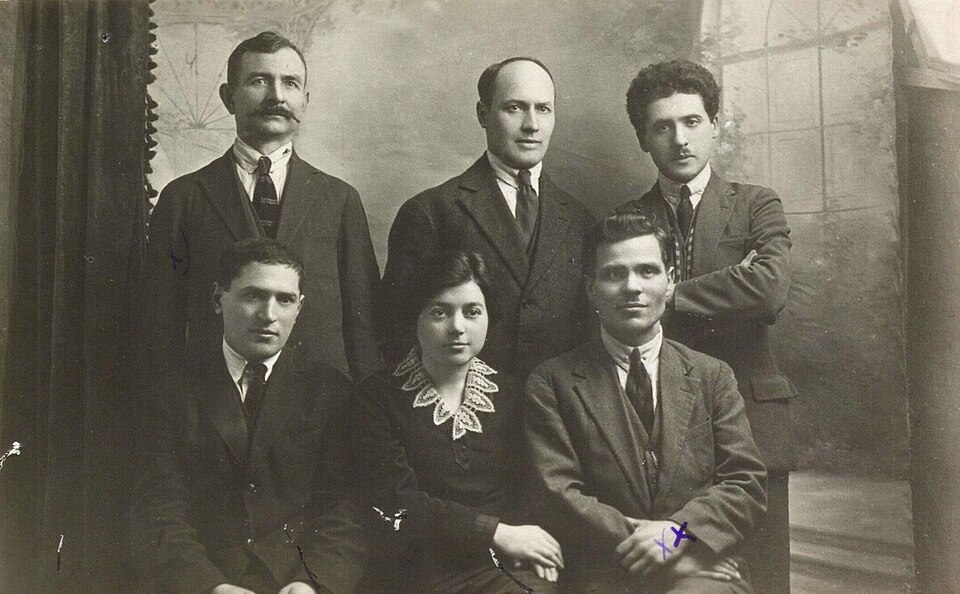 File:N. Makhno in exile.jpg