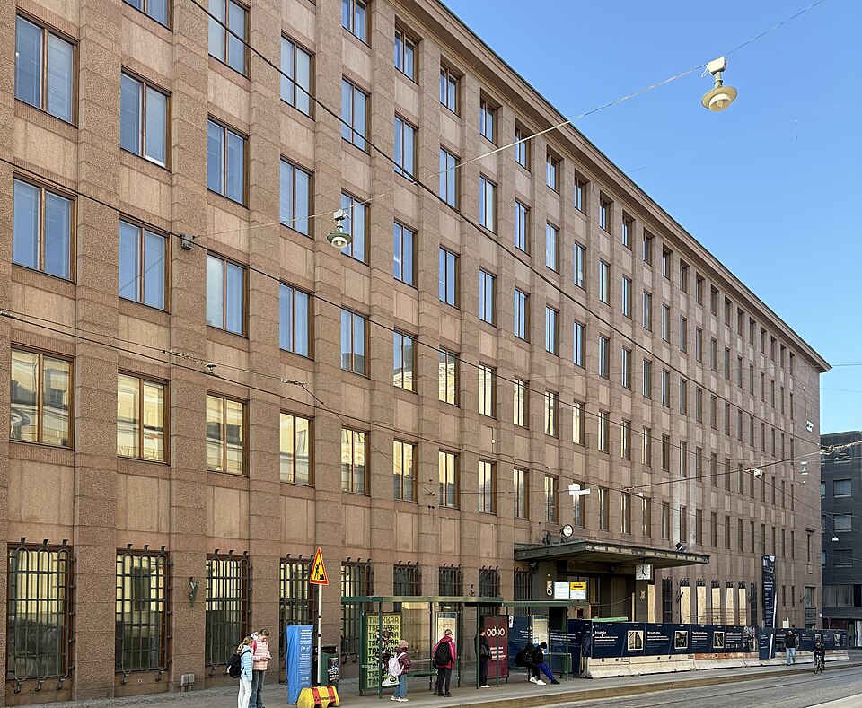 File:Helsinki Yhdyspankki Aleksanterinkatu.jpg