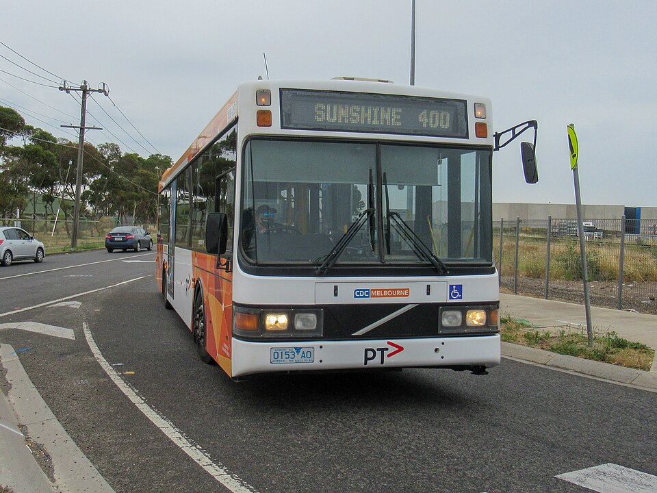 File:Route 400 Bus.jpg