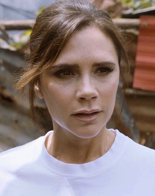 File:VictoriaBeckham2018-2-Crop.jpg