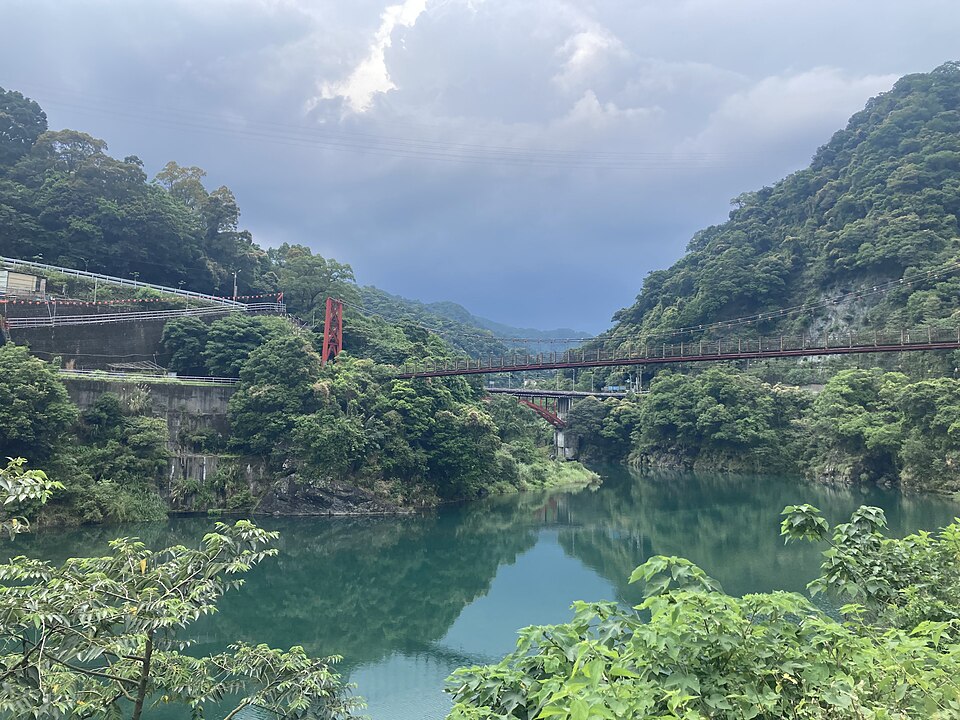 File:Wulai Suspension Bridge.jpg