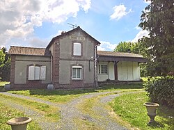 La gare de Beaucamps-le-Vieux en 2019, devenue une habitation