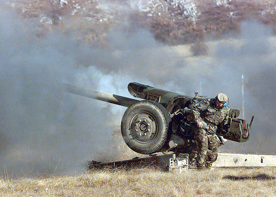 File:D-30J howitzer.jpg
