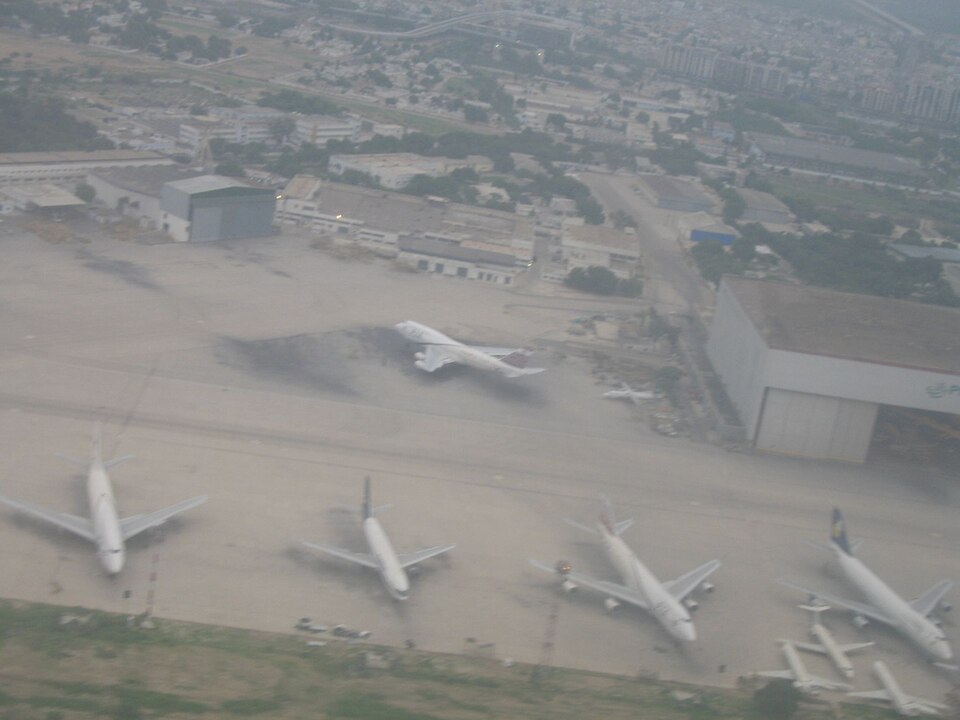 File:Karachi Airport2.jpg