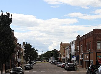 Litchfield Avenue at 4th Street