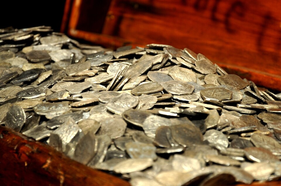 File:Whydah-gold.jpg