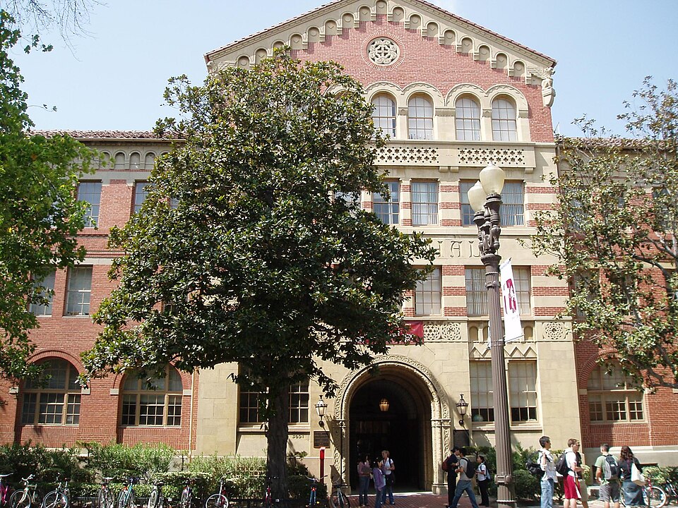 File:Zumberge Hall of Science.jpg