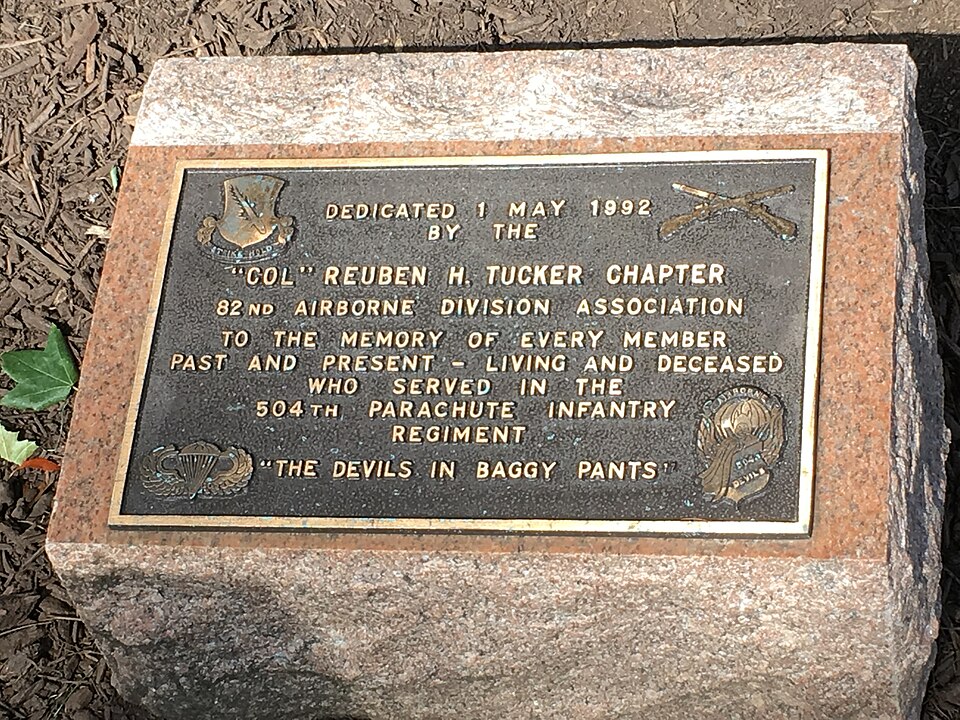 File:Arlington National Cemetery 004.jpg